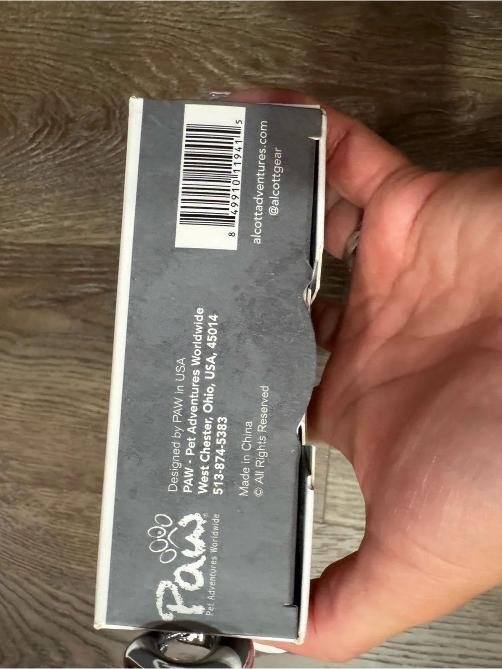 Alcott Women Bath & Body Gray and White Packaging